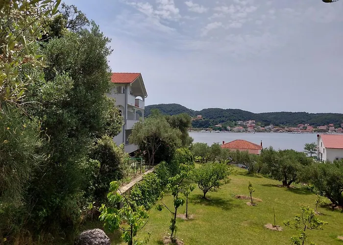 Zorka * Supetarska Draga